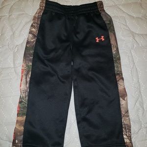 Under Armour boys joggers
